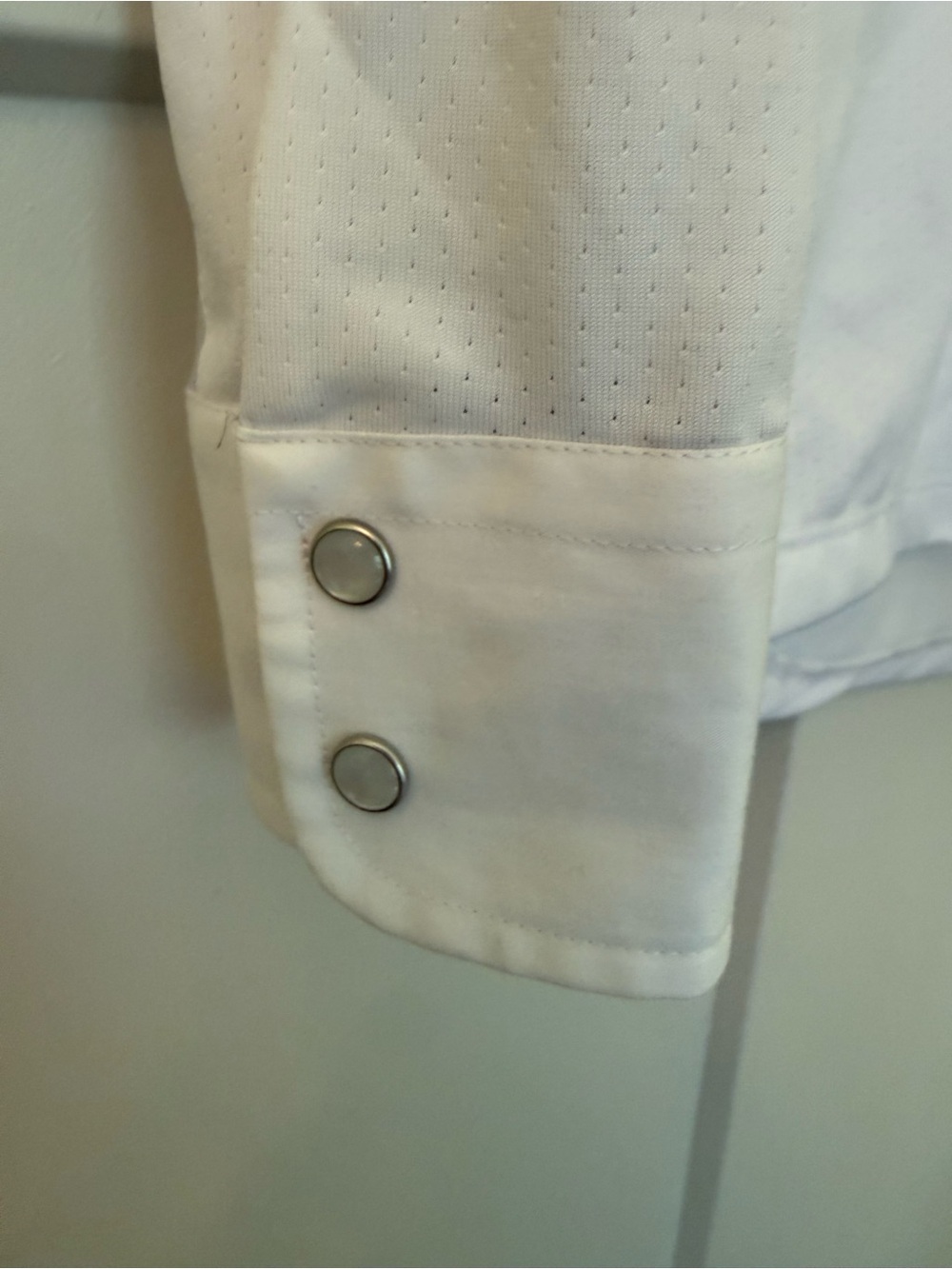 R.J. Classics Beacon Hill White Long Sleeve Equestrian Show Shirt - Size Small - Picture 2 of 10
